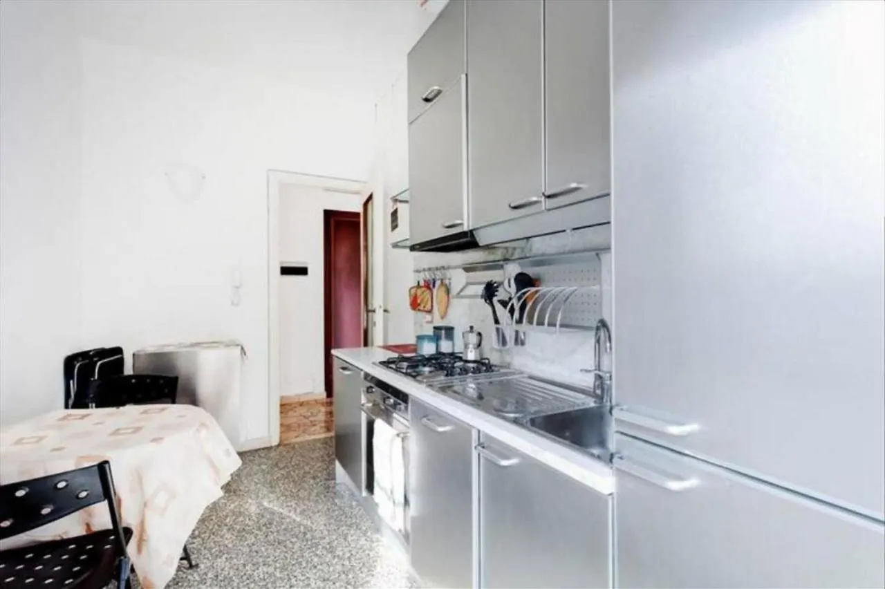 Apartment Porta Romana Comfortable Flat Con Balcone Milan